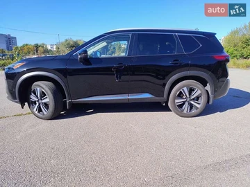 Авто Nissan Rogue 2023 № 8137565