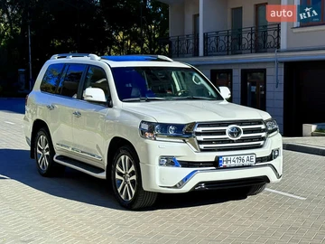 Авто Toyota Land Cruiser 2017 № 8137690