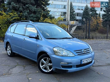 Авто Toyota Avensis Verso 2005 № 8137890