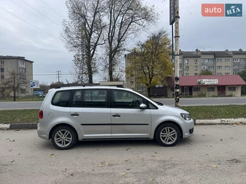 Авто Volkswagen Touran 2015 № 8138247