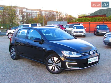 Авто Volkswagen E-Golf 2018 № 8138264