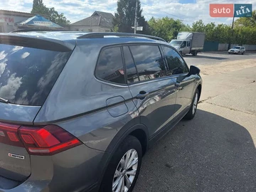 Авто Volkswagen Tiguan 2017 № 8138309