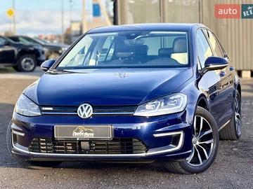 Авто Volkswagen E-Golf 2017 № 8138314