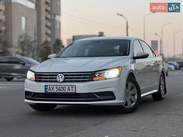Авто Volkswagen Passat 2018 № 8138451