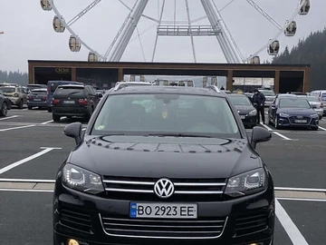 Авто Volkswagen Touareg 2011 № 8138460