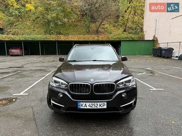 Авто BMW X5 2018 № 8138589