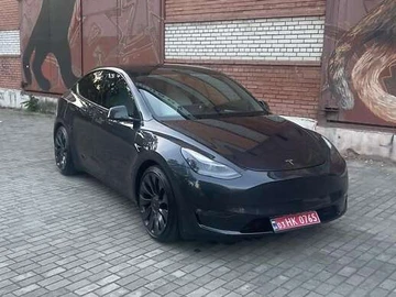 Авто Tesla Model Y 2024 № 8138600