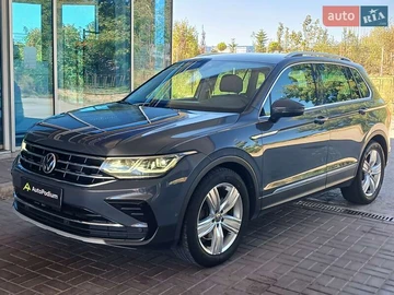 Авто Volkswagen Tiguan 2021 № 8138601