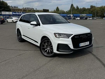 Авто Audi Q7 2021 № 8138637