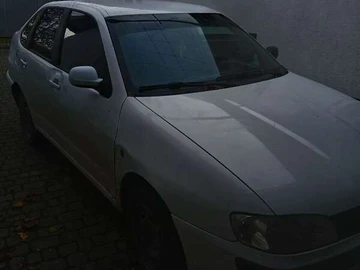 Авто SEAT Cordoba 2001 № 8138732