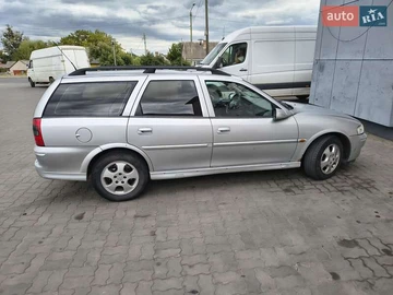 Авто Opel Vectra 2001 № 8138736
