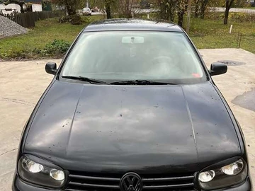 Авто Volkswagen Golf 1999 № 8138767
