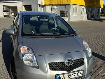 Авто Toyota Yaris 2006 № 8138977