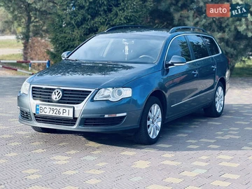 Авто Volkswagen Passat 2010 № 8138996
