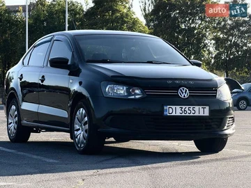 Авто Volkswagen Polo 2011 № 8139055