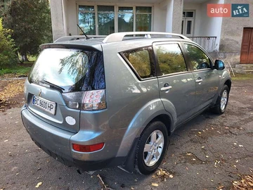 Авто Mitsubishi Outlander Xl 2008 № 8139056