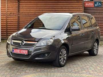 Авто Opel Zafira 2012 № 8139199