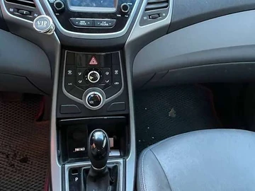 Авто Hyundai Elantra 2015 № 8139221