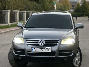 Авто Volkswagen Touareg 2005 № 8139223