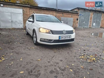Авто Volkswagen Passat 2011 № 8139264