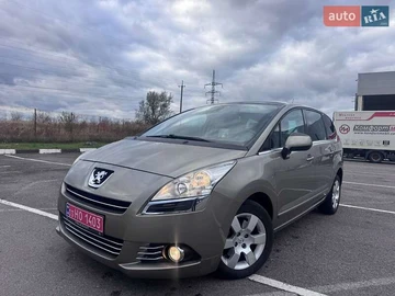 Авто Peugeot 5008 2010 № 8139333