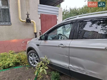 Авто Ford Kuga 2017 № 8139397
