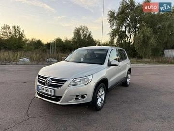 Авто Volkswagen Tiguan 2010 № 8139433