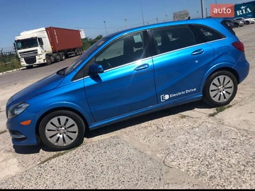 Авто Mercedes B-Class 2017 № 8139439