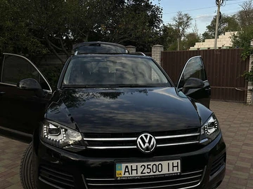 Авто Volkswagen Touareg 2013 № 8139791