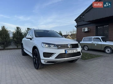 Авто Volkswagen Touareg 2017 № 8139803