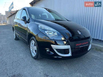 Авто Renault Scenic 2011 № 8140029