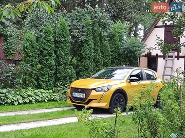 Авто Peugeot 208 2020 № 8140037