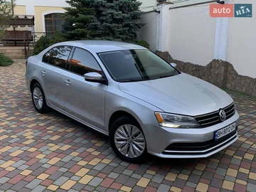 Авто Volkswagen Jetta 2015 № 8140149