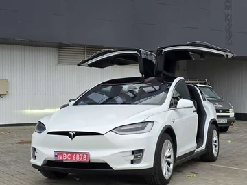 Авто Tesla Model X 2018 № 8140169