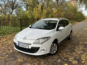 Авто Renault Megane 2010 № 8140244