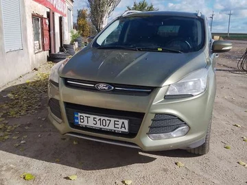 Авто Ford Kuga 2013 № 8140337