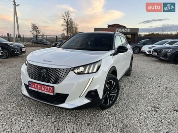 Авто Peugeot E-2008 2021 № 8140359