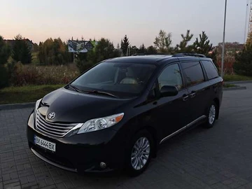 Авто Toyota Sienna 2016 № 8140364