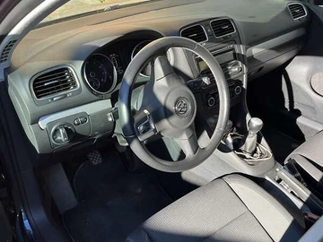 Авто Volkswagen Golf 2010 № 8140563