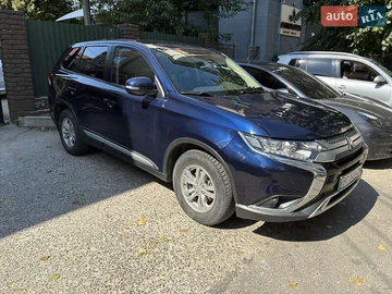Авто Mitsubishi Outlander 2020 № 8140623