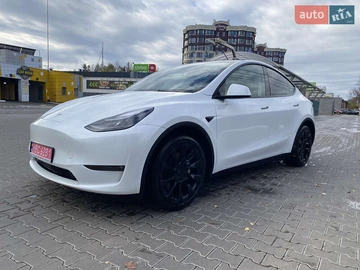 Авто Tesla Model Y 2023 № 8140633