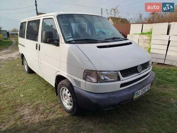 Авто Volkswagen Caravelle 2001 № 8140867