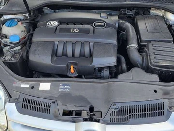 Авто Volkswagen Golf 2004 № 8140871