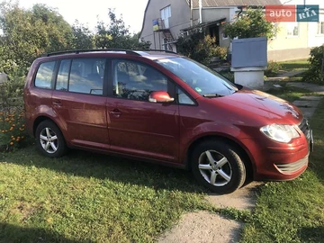 Авто Volkswagen Touran 2007 № 8140891