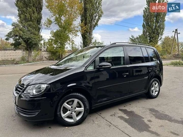 Авто Volkswagen Touran 2009 № 8140908