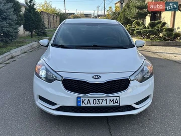 Авто KIA Cerato 2016 № 8141004