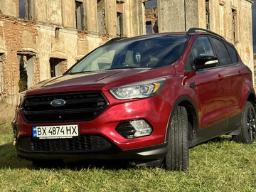 Авто Ford Escape 2016 № 8141063