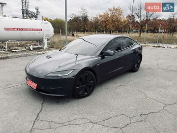 Авто Tesla Model 3 2024 № 8141109