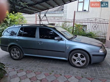 Авто Skoda Octavia 2004 № 8141343