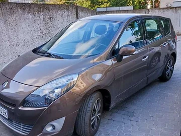 Авто Renault Grand Scenic 2010 № 8141418